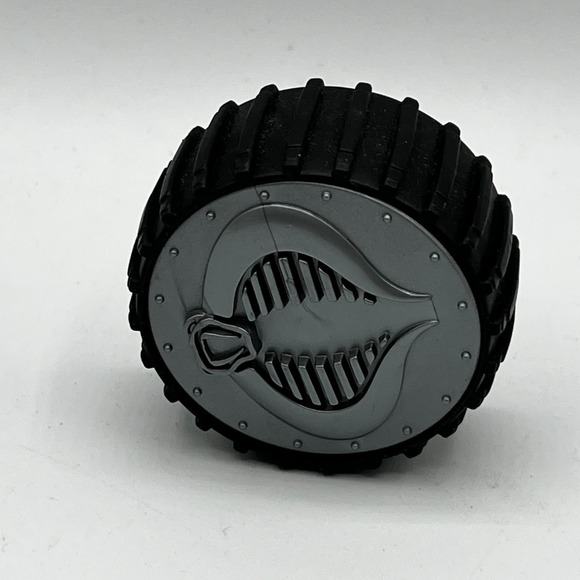 GI Joe Cobra Stun Vehicle Replacement Wheel Tire w/ Cover Vintage 1986 Hasbro - Picture 3 of 4